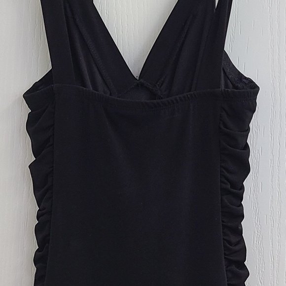 Little black dress - Picture 2 of 3